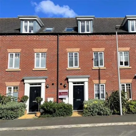 Buy this 3 bed townhouse on 5 Myrtlebury Way in Exeter, EX1 3GF