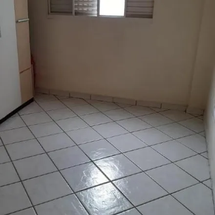 Buy this 2 bed apartment on Rua Salvador in Piracangaguá, Taubaté - SP