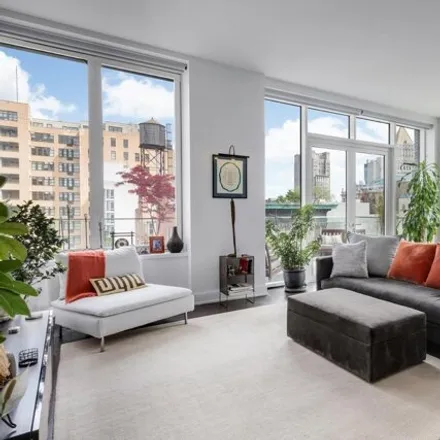 Buy this 3 bed condo on 5 Franklin Place in New York, NY 10013