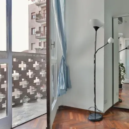 Image 3 - Viale Papiniano, 20123 Milan MI, Italy - Apartment for rent