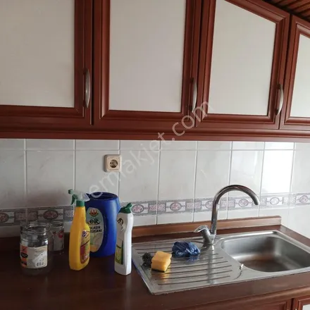 Rent this 3 bed apartment on Saka Sokağı in 34180 Bahçelievler, Turkey
