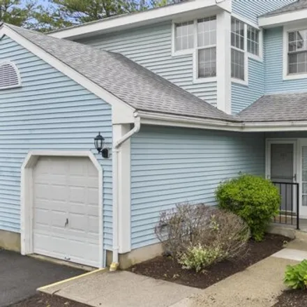 Buy this 2 bed house on 308 Country Club Court in Rocky Hill, CT 06067