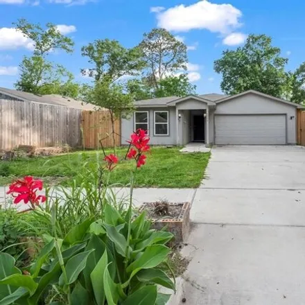 Buy this 3 bed house on 6040 Mayle Street in Houston, TX 77016