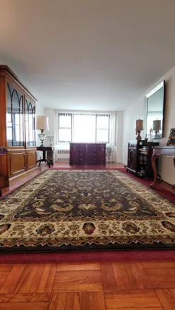 Image 9 - 1357 Ocean Parkway, New York, NY 11230, USA - Apartment for sale