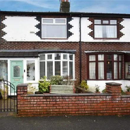 Buy this 3 bed duplex on Oakwood Avenue in Audenshaw, M34 5LE