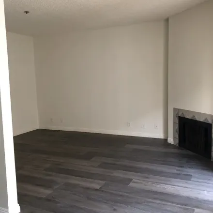 Rent this 2 bed apartment on Las Palmas Avenue in Los Angeles, CA 90038