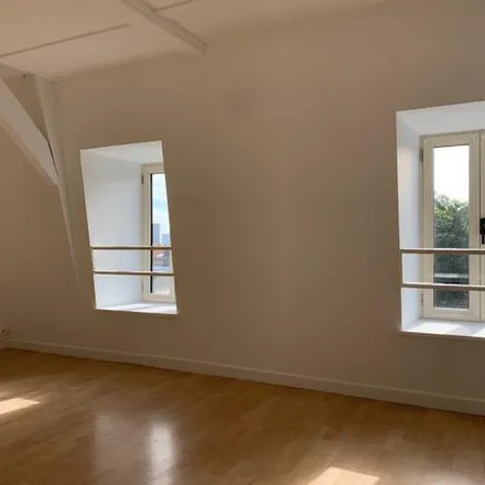 Image 2 - Résidence Les Ducs de Bar, Boulevard Charlemagne, 54100 Nancy, France - Apartment for rent