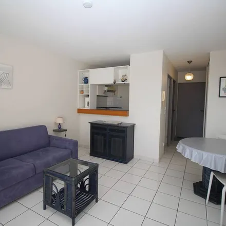 Image 8 - 66140 Canet-en-Roussillon, France - Apartment for rent