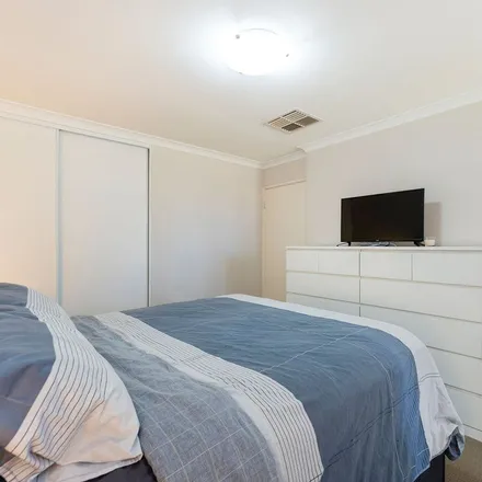 Image 1 - Weld Street, Rockingham WA 6168, Australia - Apartment for rent