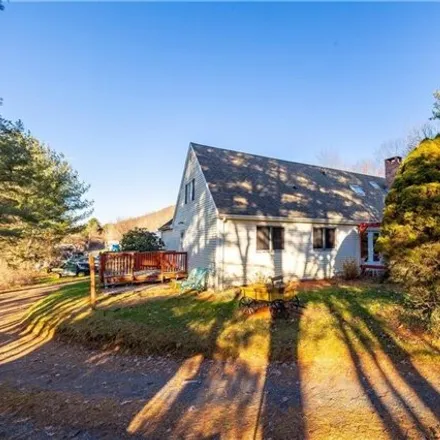 Image 3 - Tistapaug Pond Open Space, Turnberry Road, Wallingford, CT 06492, USA - House for sale