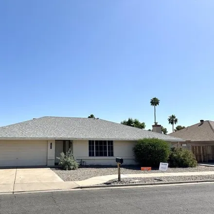 Rent this 3 bed house on 1822 West Natal Avenue in Mesa, AZ 85202