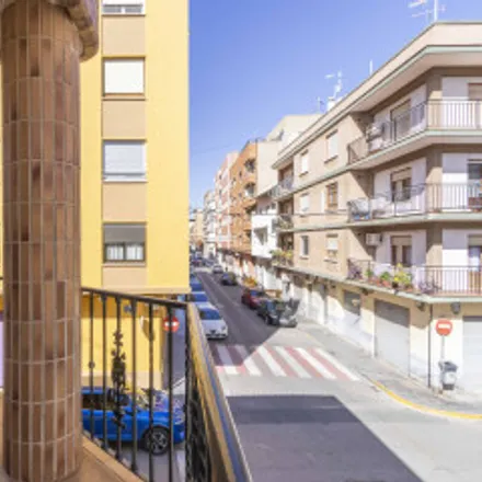 Buy this 4 bed house on Lluis Vives 6. Meliana