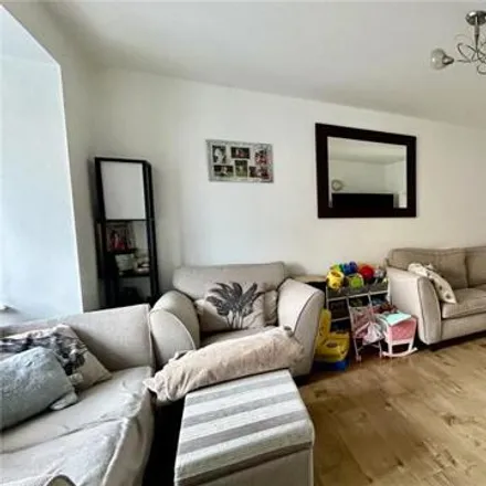 Image 3 - Arkwright Drive, Binfield, RG42 1FX, United Kingdom - House for sale