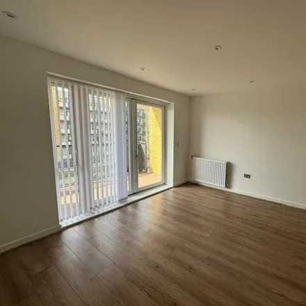 Image 3 - Handley Page Road, London, IG11 0UF, United Kingdom - Apartment for rent