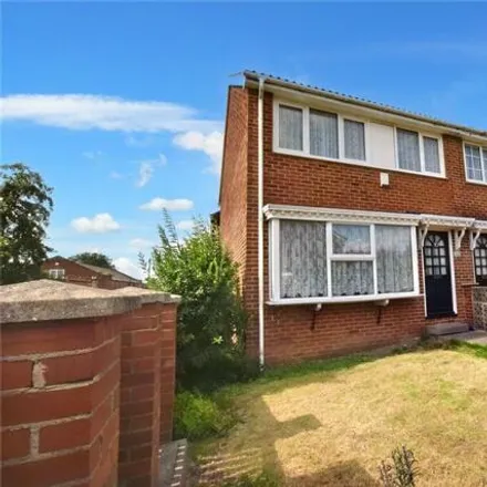 Buy this 3 bed townhouse on Cedar Close in Leeds, LS12 1SL