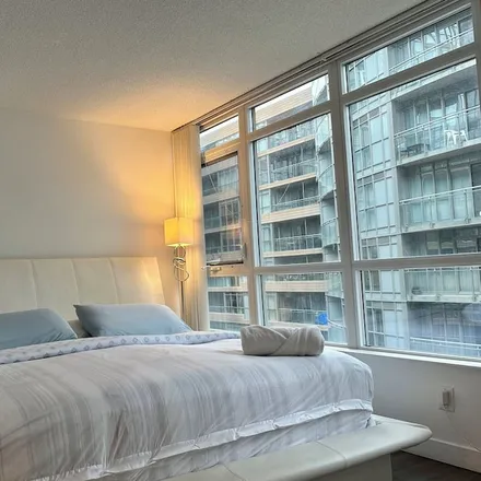Rent this 2 bed apartment on Toronto in ON M5V 4B2, Canada