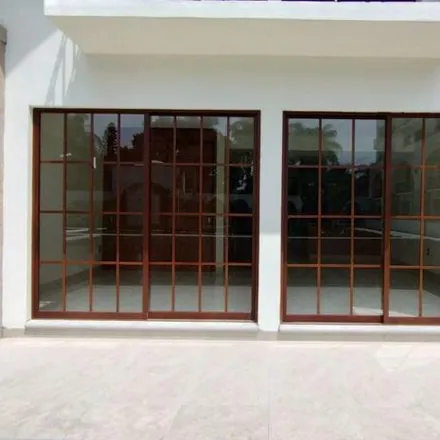 Buy this 2 bed apartment on Boulevard Licenciado Benito Juárez in Las Palmas, 62070 Cuernavaca