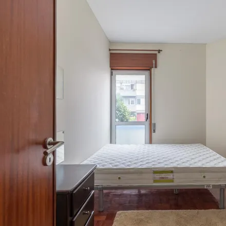 Rent this 3 bed apartment on Rua do Doutor Manuel Laranjeira 92 in 4200-347 Porto, Portugal