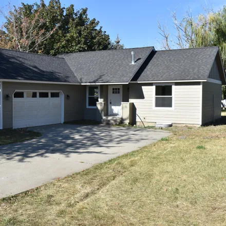 Buy this 3 bed house on 801 Dee Court in Hayden, ID 83835