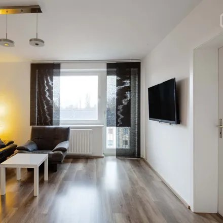 Rent this 2 bed apartment on Röblingweg 7 in 30519 Hanover, Germany