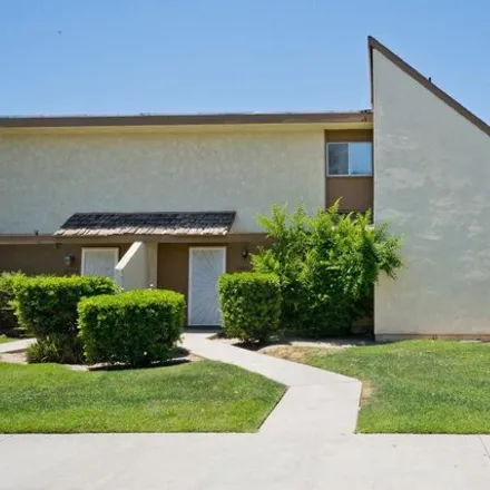 Buy this 3 bed condo on 1001 Valhalla Dr Apt D in Bakersfield, California