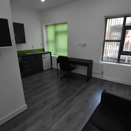 Rent this 1 bed apartment on 9 Upper Brown Street in Leicester, LE1 5TE