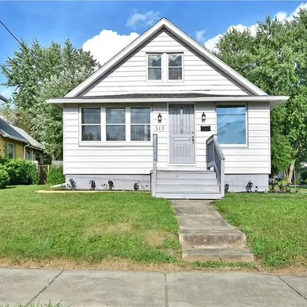 Buy this 4 bed house on 513 Scott Avenue Southeast in Niles, OH 44446