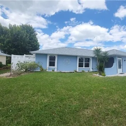 Image 2 - 429 Southeast 4th Street, Cape Coral, FL 33990, USA - House for sale