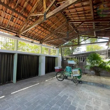 Rent this 3 bed house on Avenida Ulisses Montarroyos in Prazeres, Jaboatão dos Guararapes -