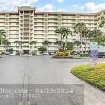 Buy this 2 bed condo on unnamed road in Pompano Beach, FL