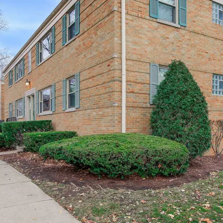 Rent this 2 bed apartment on 1060 Randolph Street in Oak Park, IL 60302