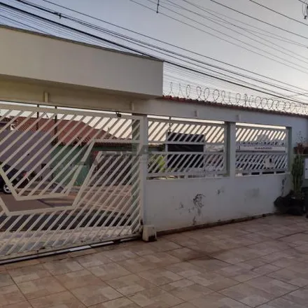 Buy this 3 bed house on Rua São Luiz in Centro, Sumaré - SP
