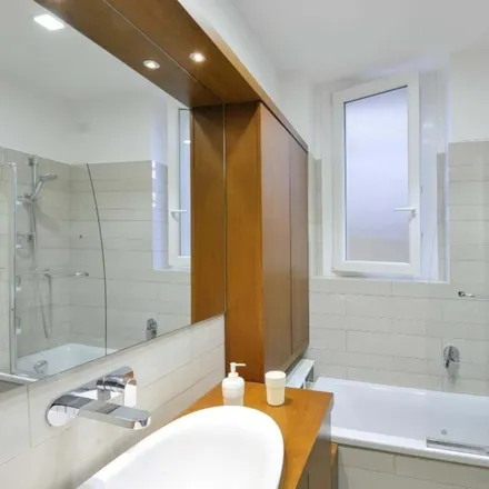 Image 5 - Via Olmetto, 10, 20123 Milan MI, Italy - Apartment for rent