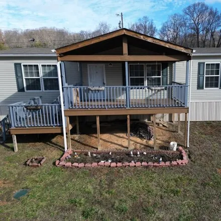 Buy this studio apartment on 727 Freeman Branch Road in Laurel County, KY 40729