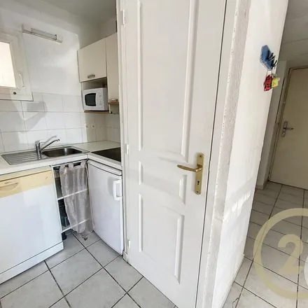 Image 5 - Solag, Avenue Justin Bec, 34680 Saint-Georges-d'Orques, France - Apartment for rent