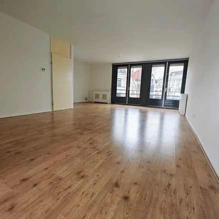 Rent this 3 bed apartment on Heuvelstraat 7a in 5473 RC Heeswijk-Dinther, Netherlands