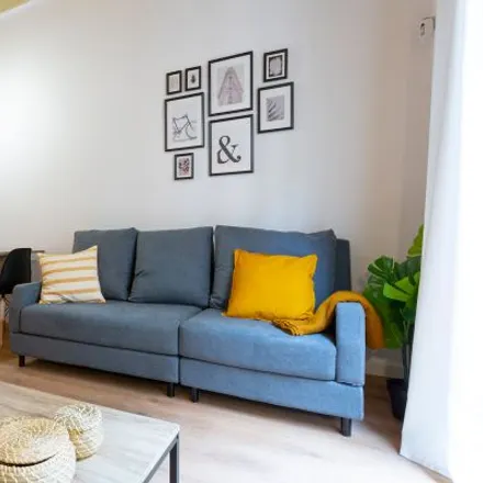 Rent this 5 bed apartment on El Ganso in Carrer de Ferran, 45