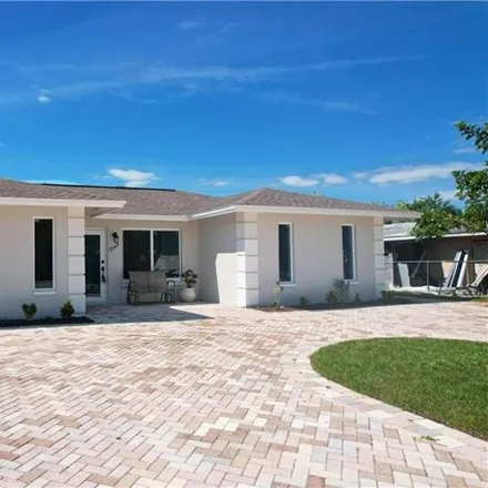 Image 3 - 5345 Broward St, Naples, Florida, 34113 - House for sale