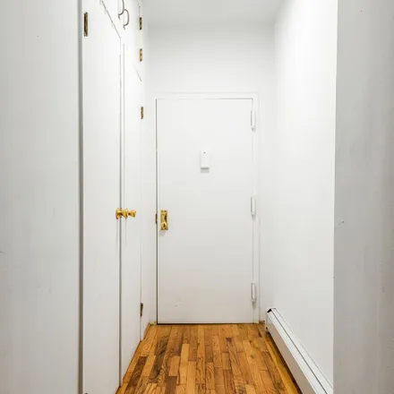 Image 4 - 123 Huron Street, New York, NY 11222, USA - Apartment for rent