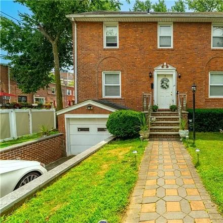 Image 2 - 1787 Tenbroeck Avenue, New York, NY 10461, USA - House for sale