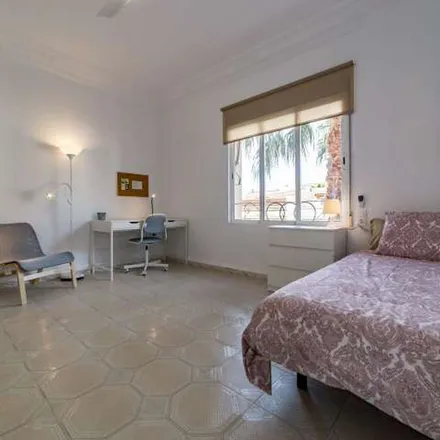 Image 3 - Carrer de Lo Rat Penat, 3, 46023 Valencia, Spain - Apartment for rent