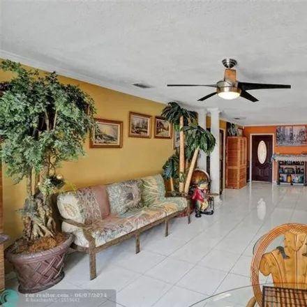 Image 8 - 1078 SE 22nd Ave, Pompano Beach, Florida, 33062 - House for sale