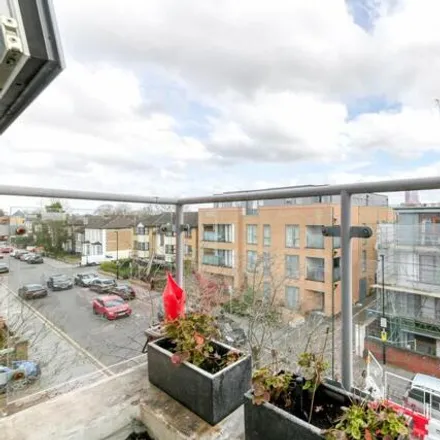 Image 9 - Edison Court, 2a Campbell Road, London, CR0 2SQ, United Kingdom - Apartment for sale