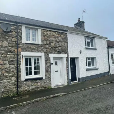 Image 1 - Castle Street, Kidwelly, SA17 5AX, United Kingdom - Townhouse for rent