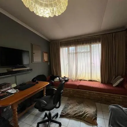 Rent this 1 bed apartment on Wisbeck Road in Mulbarton, Johannesburg