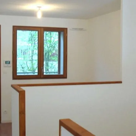 Rent this 3 bed apartment on 46 Avenue André Bonnin in 35135 Chantepie, France