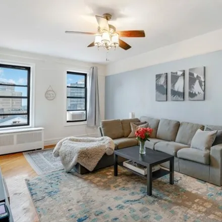 Image 1 - 78-14 Austin Street, New York, NY 11375, USA - Apartment for sale