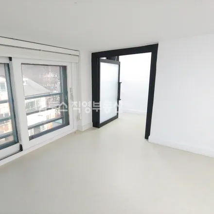 Rent this 4 bed apartment on 서울특별시 서초구 우면동 43-17