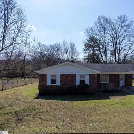 Buy this 3 bed house on 644 Woodvale Drive in Carolina Springs, Anderson County