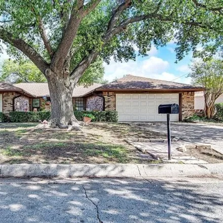 Buy this 4 bed house on 5300 Hastings Drive in Fort Worth, TX 76133